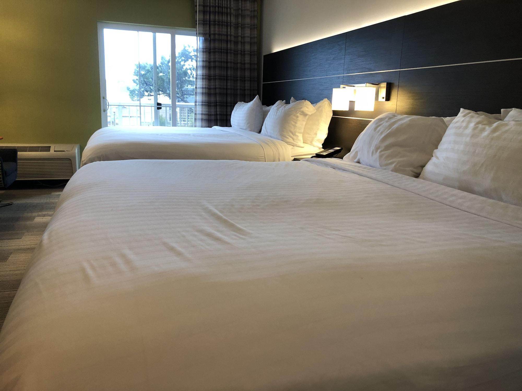 Holiday Inn Express Hotel & Suites Seaside Convention Center By Ihg Buitenkant foto