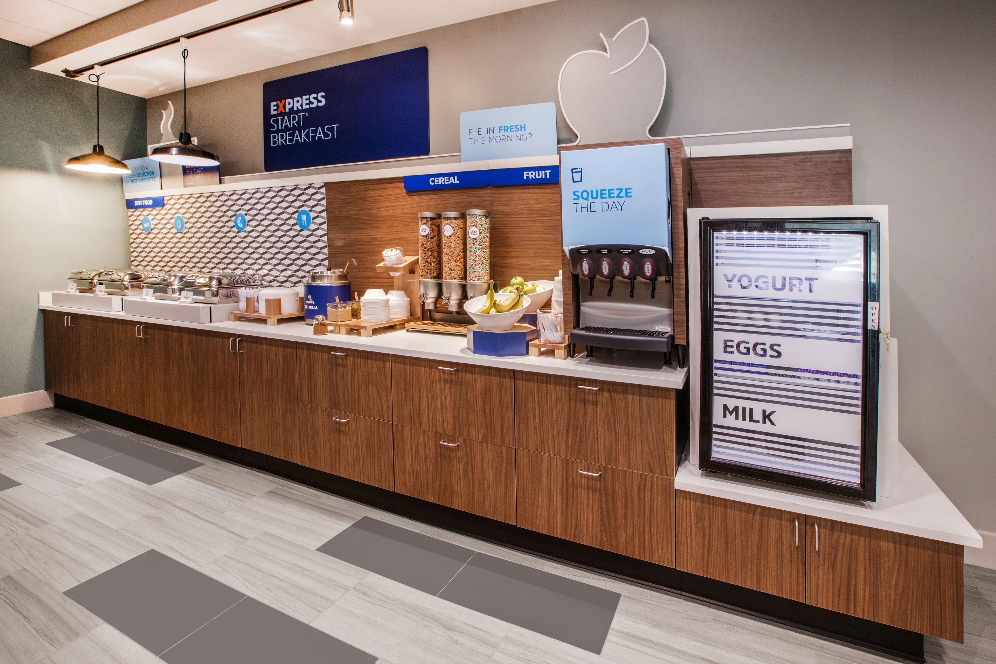 Holiday Inn Express Hotel & Suites Seaside Convention Center By Ihg Buitenkant foto
