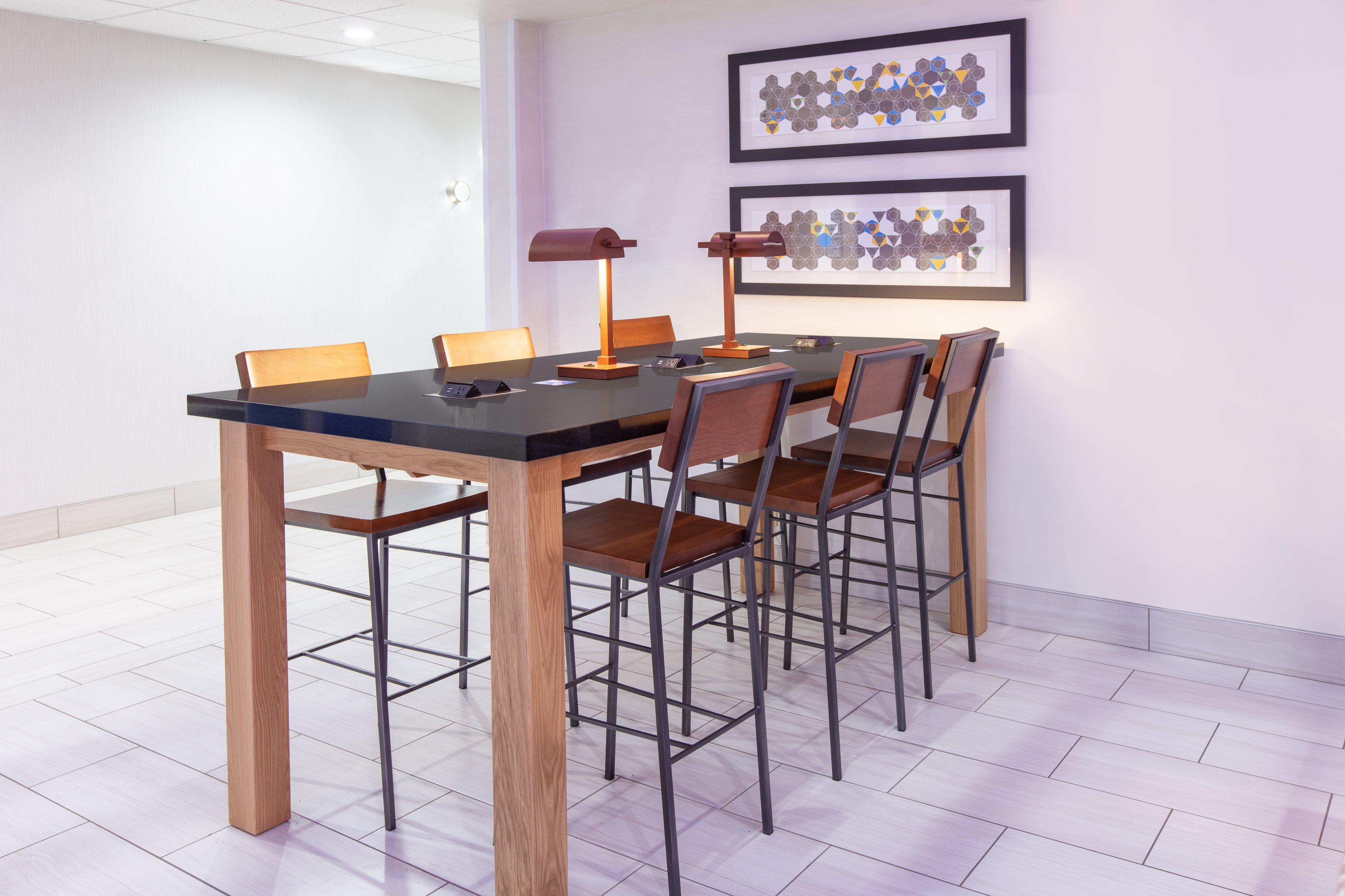 Holiday Inn Express Hotel & Suites Seaside Convention Center By Ihg Buitenkant foto