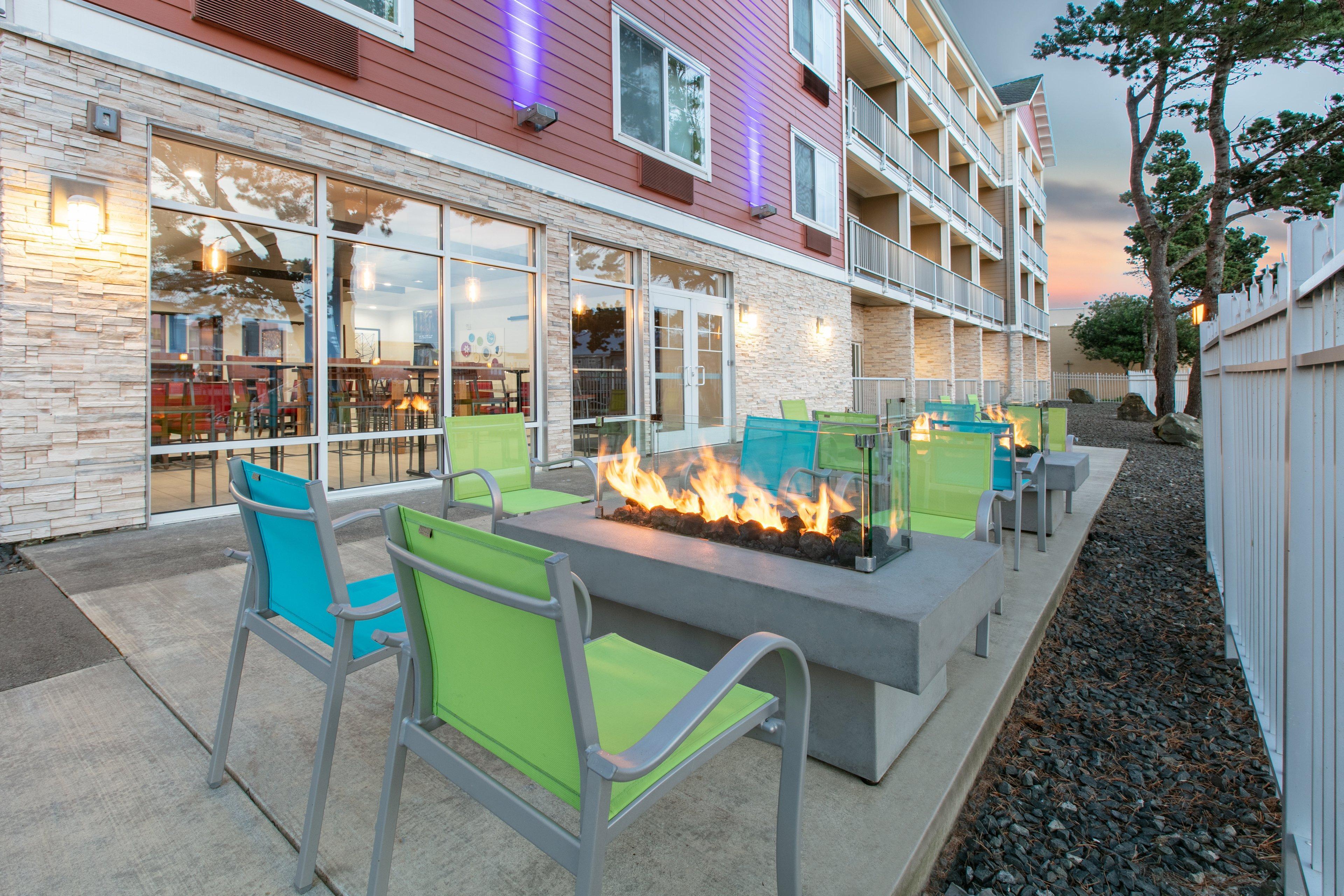 Holiday Inn Express Hotel & Suites Seaside Convention Center By Ihg Buitenkant foto